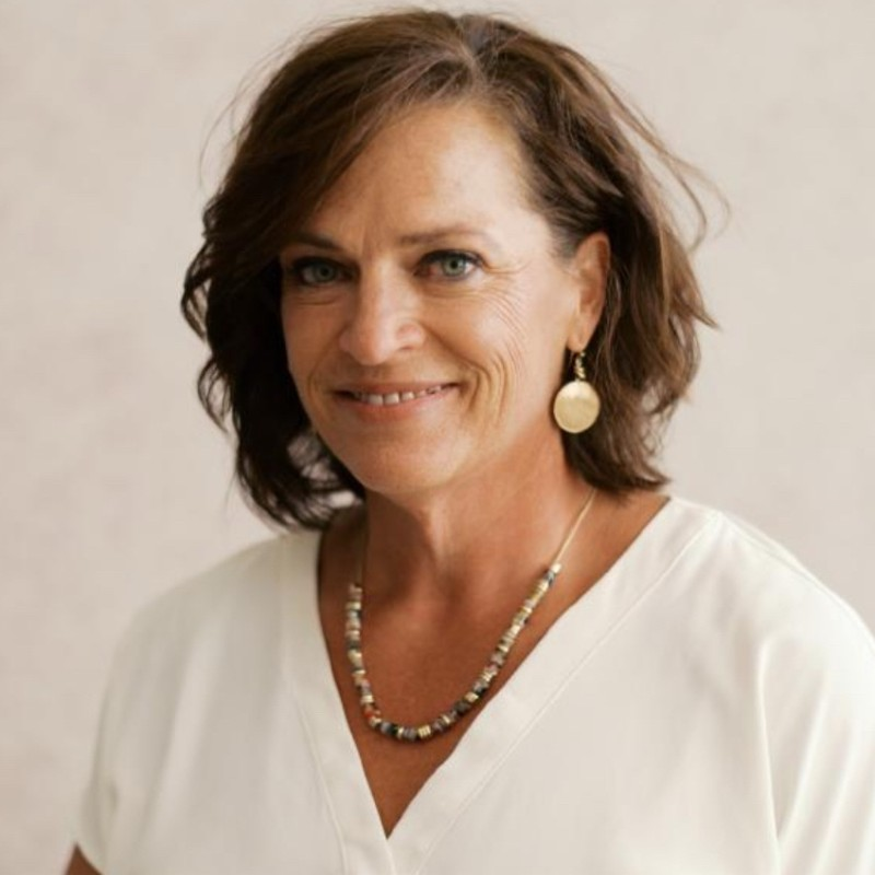 Profile photo of Lynn Watson
