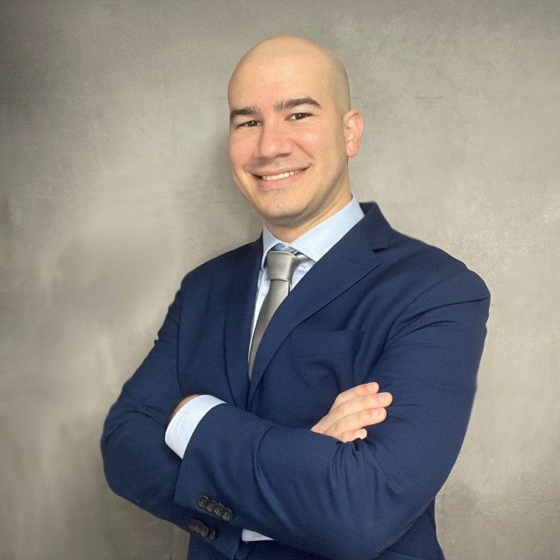 Roberto Galdamez - MIA Panek Headshot 1.20.26